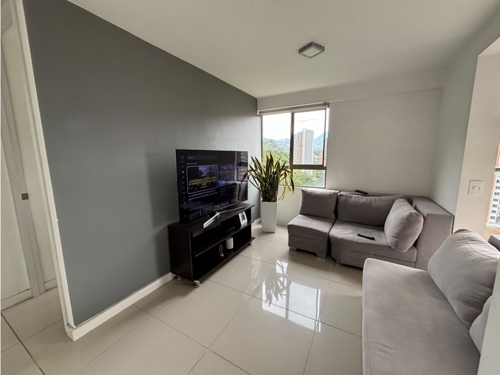VENTA DE APARTAMENTO EN LA LOMA DE LOS BERNAL — foto 4