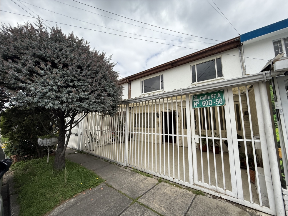 CASA EN VENTA BARRIO LOS ANDES