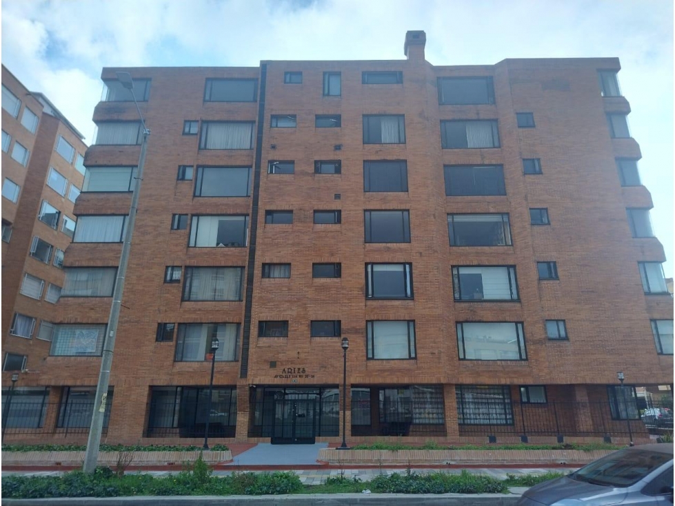 VENTA DE PENTHOUSE EN SANTA BÁRBARA OCCIDENTAL