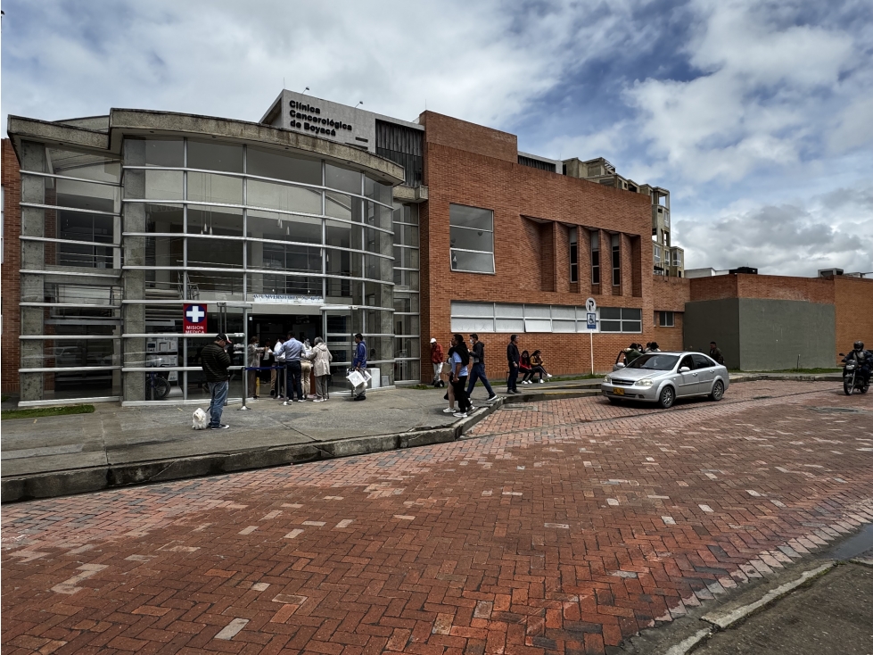 VENTA CONSULTORIO O LABORATORIO PATOLÓGICO EN TUNJA EF - 1
