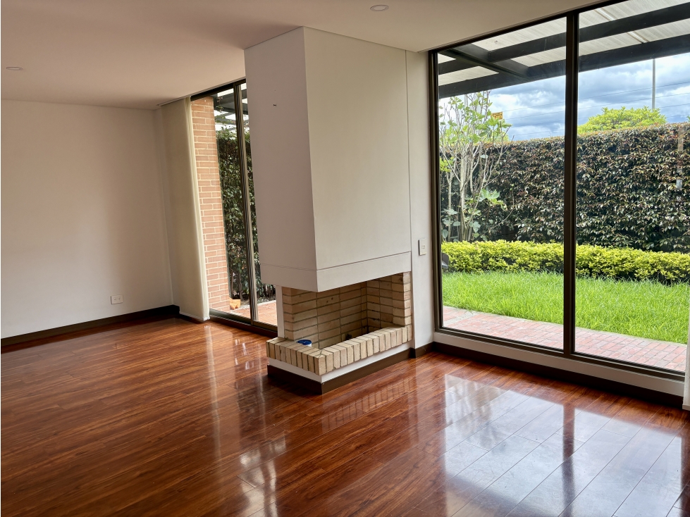 RENTA CASA ARRAYANES CONJUNTO CLUB HOUSE MM