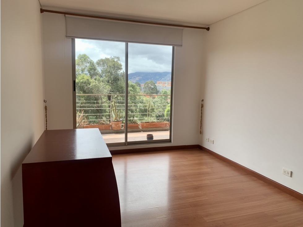 VENTA APARTAMENTO EN GRATAMIRA VISTA PANORAMICA CLUB HOUSE MM — foto 4