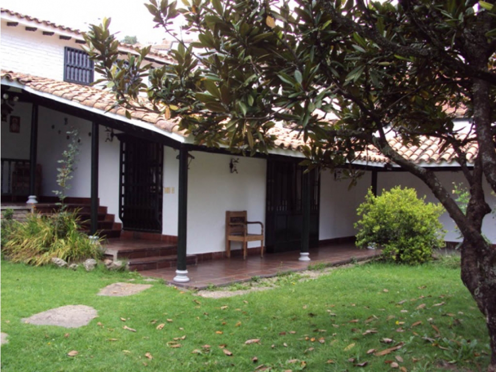 Venta Exclusiva Casa tipo Colonial Cerros de Niza WB — foto 5