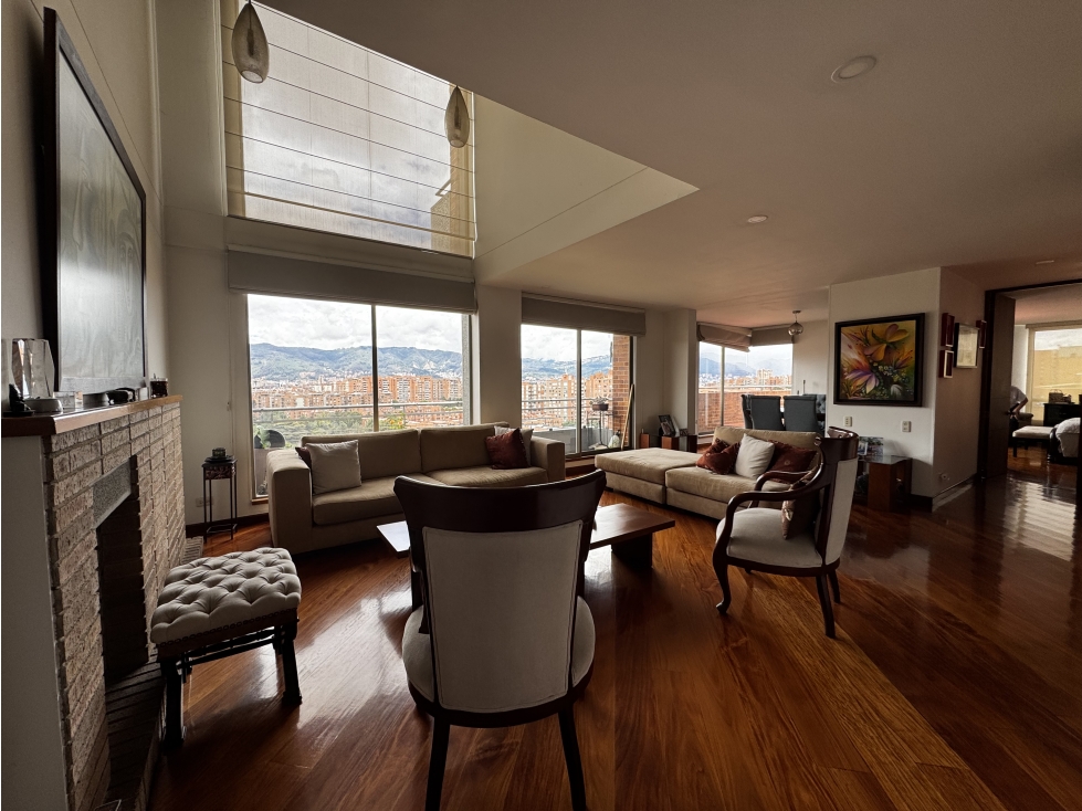 Apartamento - Penthouse en Venta Colina Campestre ALCR