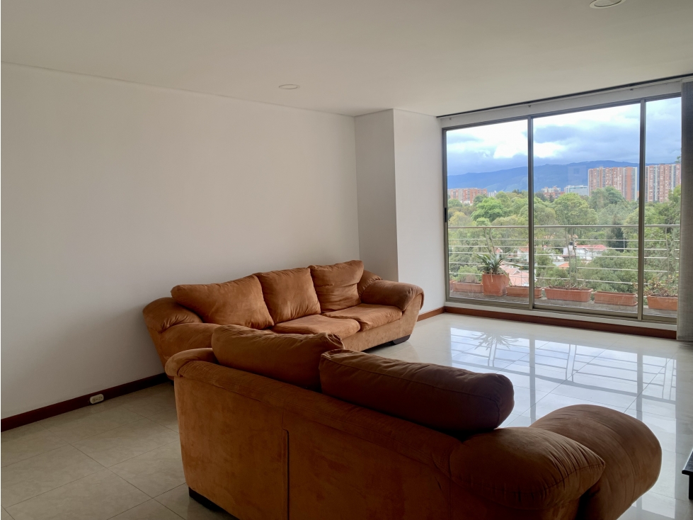 VENTA APARTAMENTO EN GRATAMIRA VISTA PANORAMICA CLUB HOUSE MM — foto 2