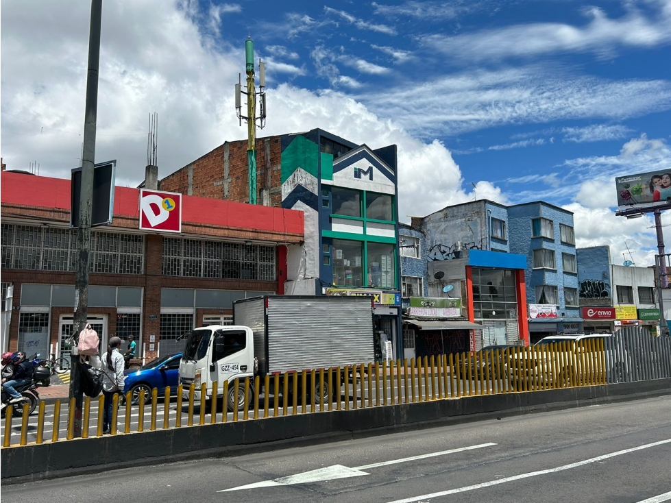 Se renta Edificio en la estación Trasmi Polo KS — foto 2