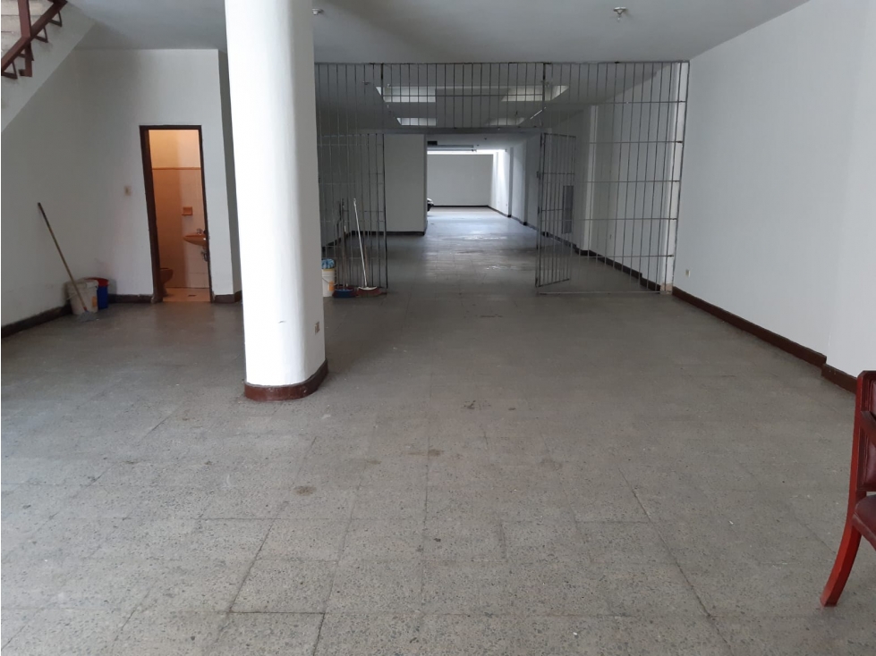 VENTA DE BODEGA EN EL CENTRO RENTANDO MM - 4