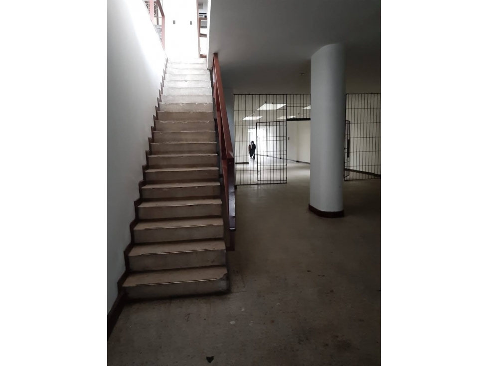 VENTA DE BODEGA EN EL CENTRO RENTANDO MM