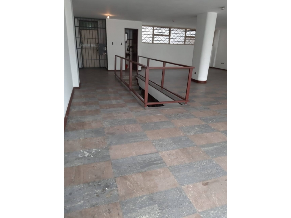 VENTA DE BODEGA EN EL CENTRO RENTANDO MM - 3