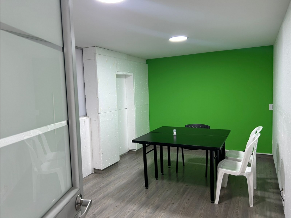 Renta de Oficina - Local Niza KS — foto 4