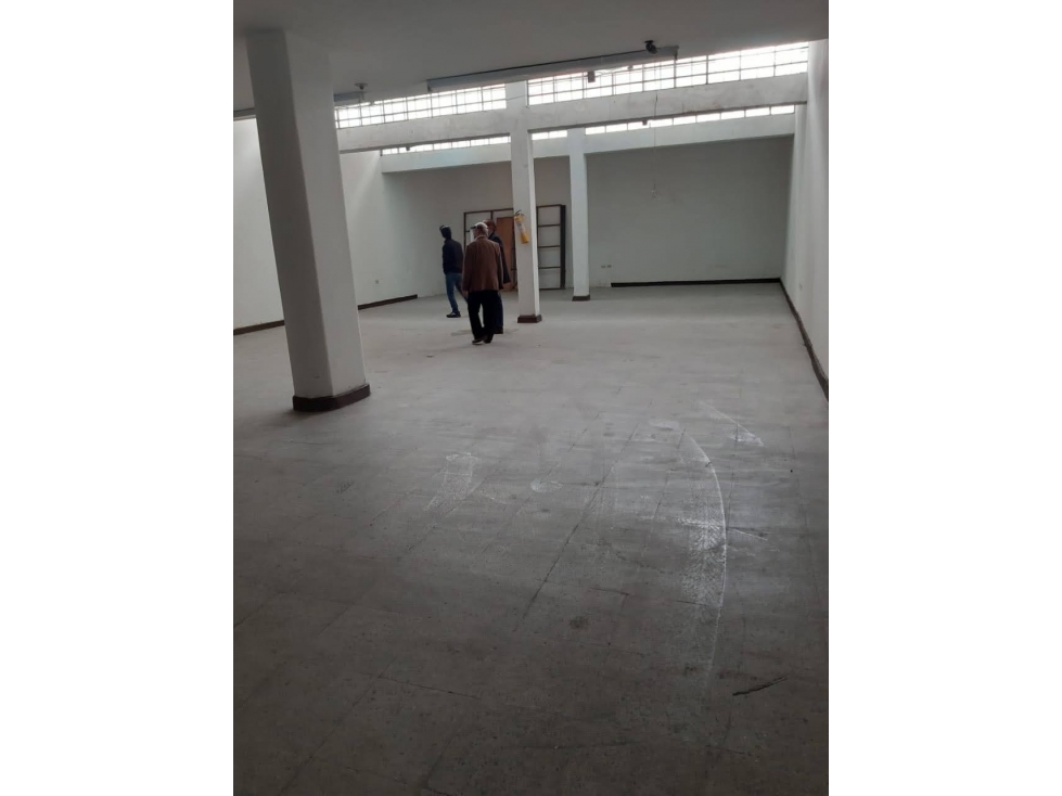 VENTA DE BODEGA EN EL CENTRO RENTANDO MM - 5