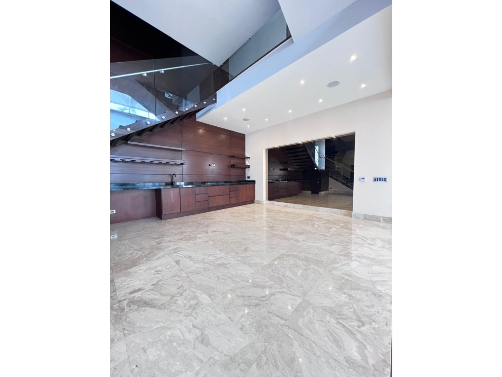 Casas en Altos de Golf | Altos del golf, barriada cerrada, casa