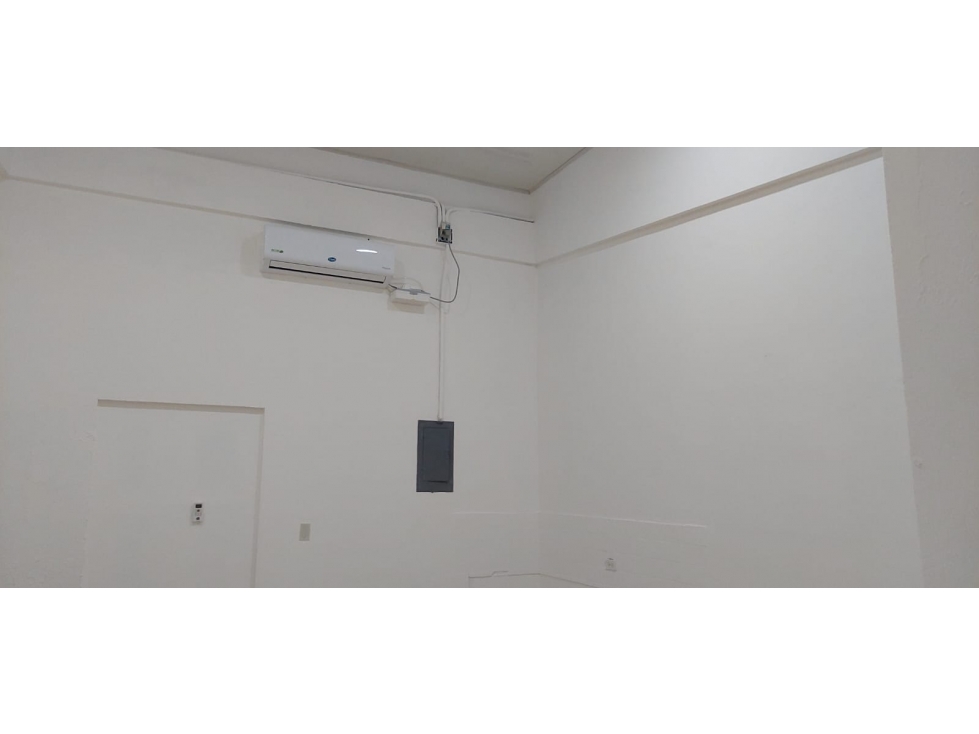 LOCAL COMERCIAL DE 135M2 - LISTO PARA OCUPAR