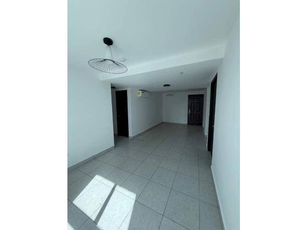 Venta Apto 2 Rec a pasos del Parque Omar PH Premium $139,900