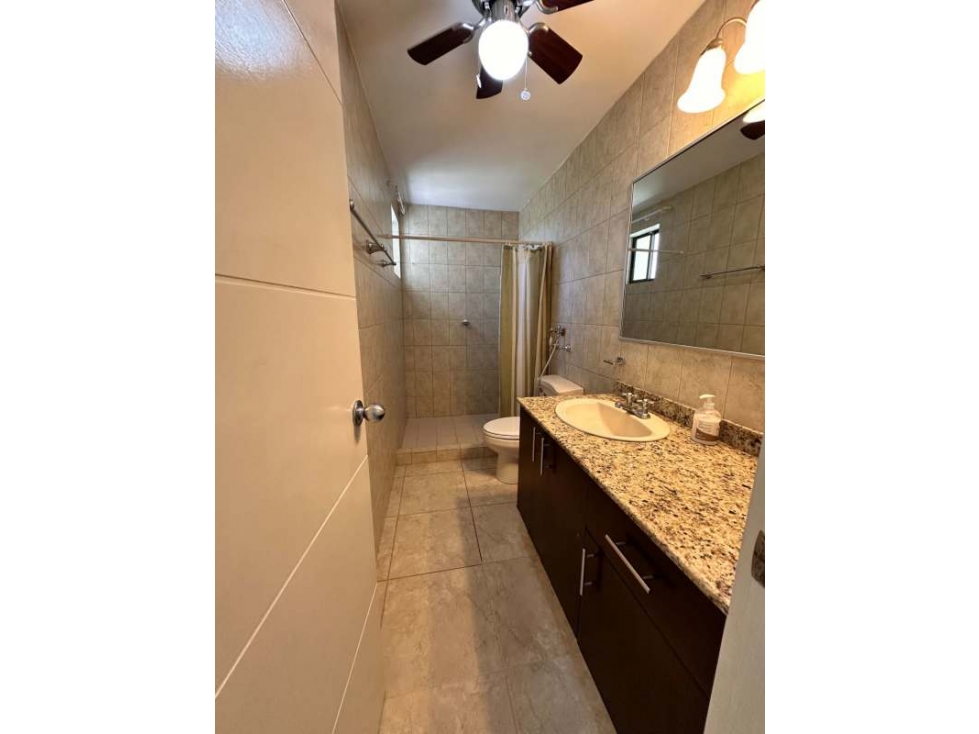 Hermoso apartamento frente al mar en la playa Malibú — foto 2