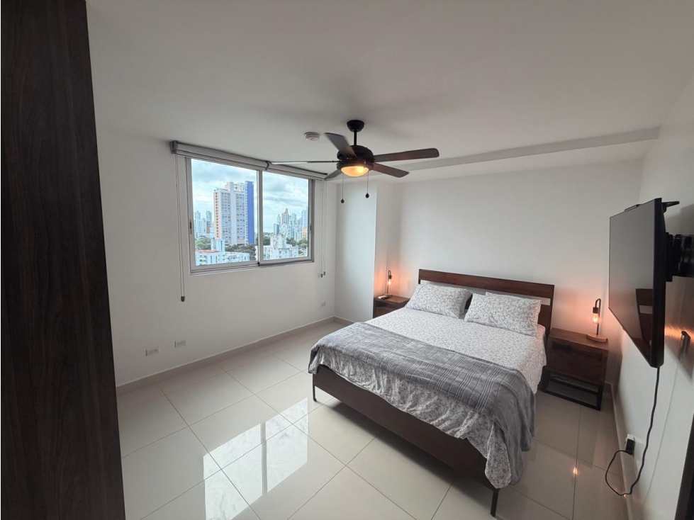APARTAMENTO AMOBLADO EN PH MIDPARK — foto 5