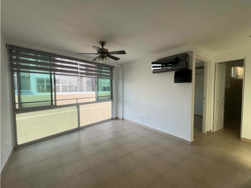Apartamento en venta en Carrasquilla, cerca vía principal Vía España — foto 2