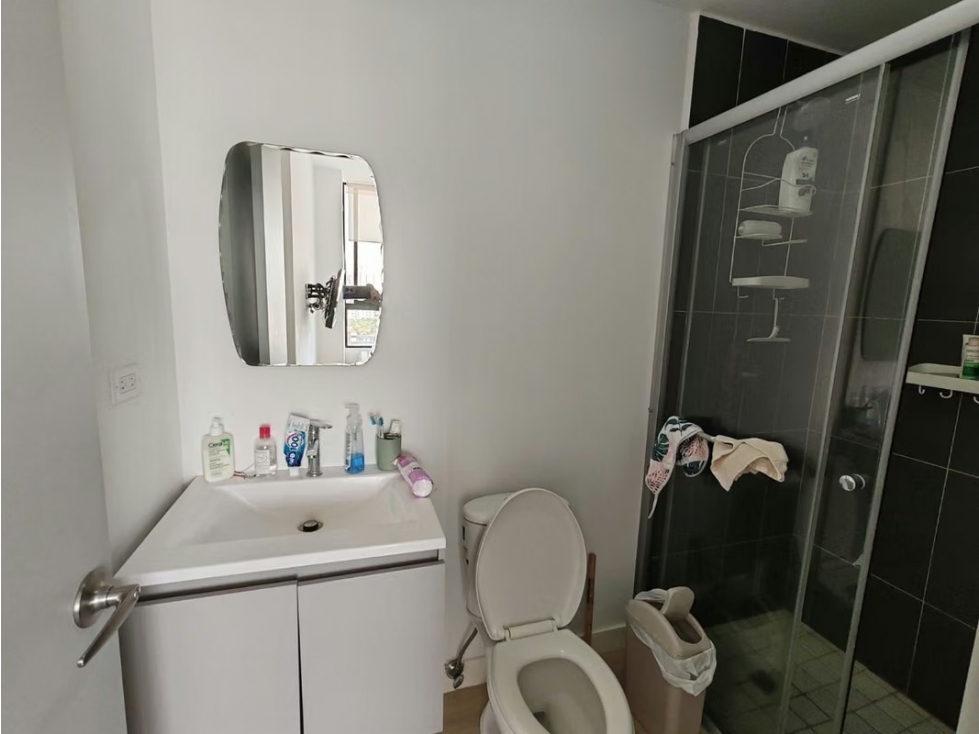 Amplio Apto Semiamoblado de 150 m² en El Cangrejo — foto 3