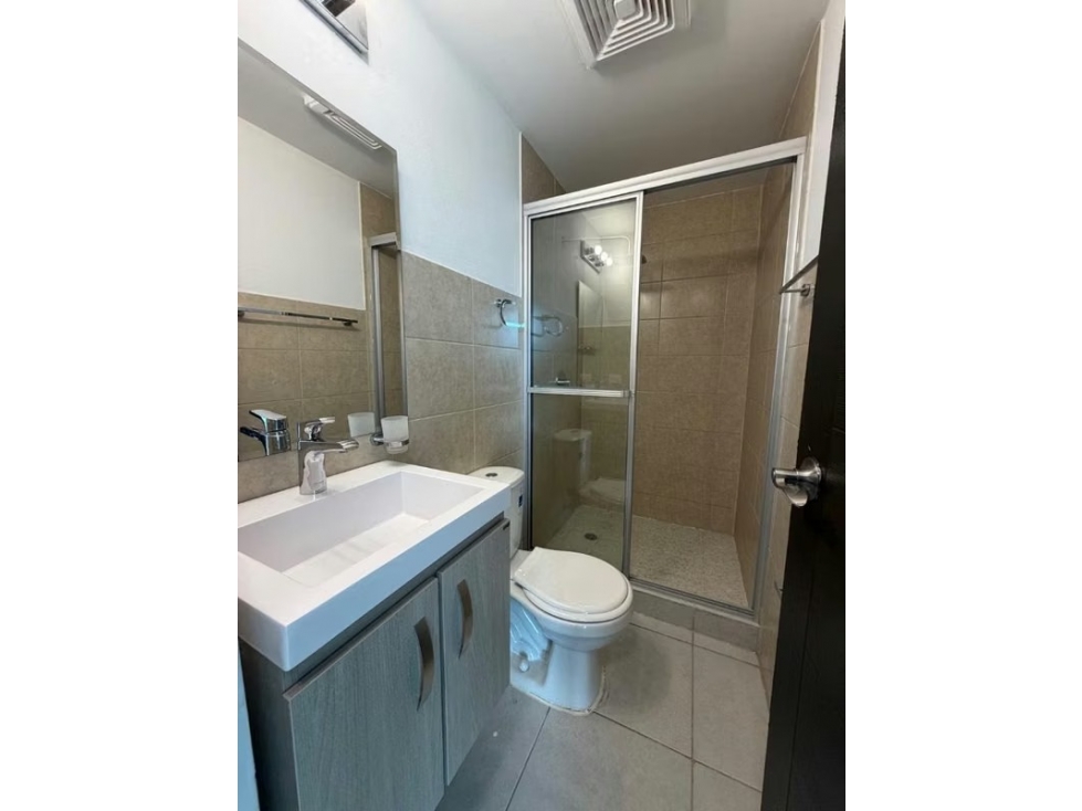 Venta Apto 2 Rec a pasos del Parque Omar PH Premium $139,900 — foto 4