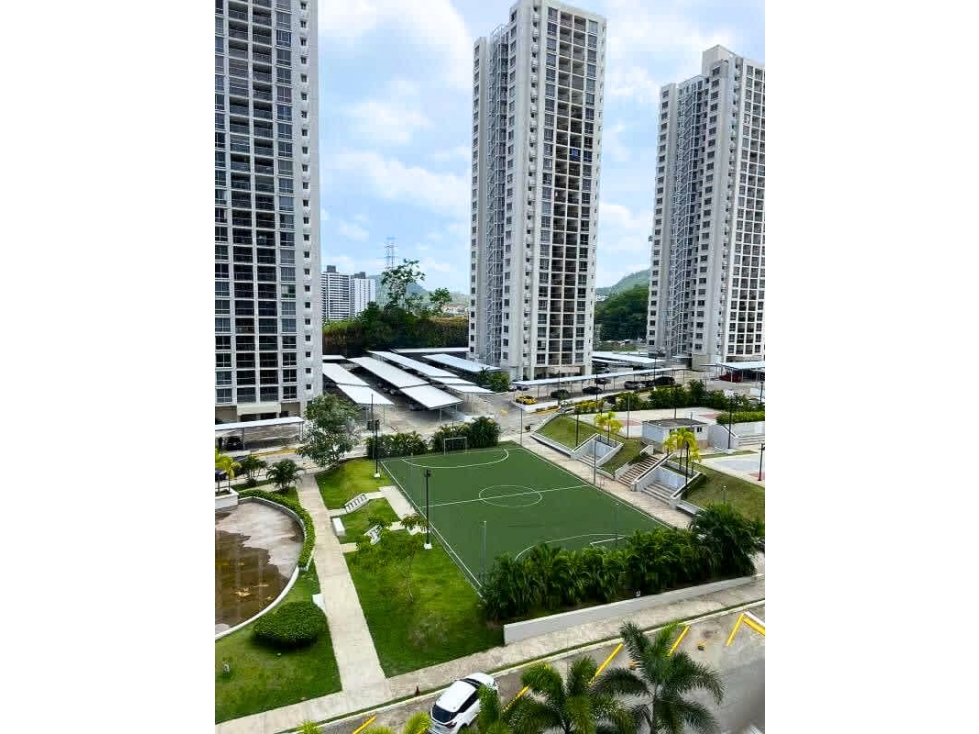Apartamento en Venta en Dorado Lake, PH ROKAS excelentes condiciones