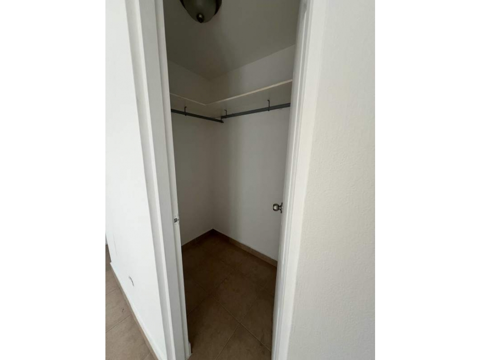 Apartamento en venta en Carrasquilla, cerca vía principal Vía España — foto 6
