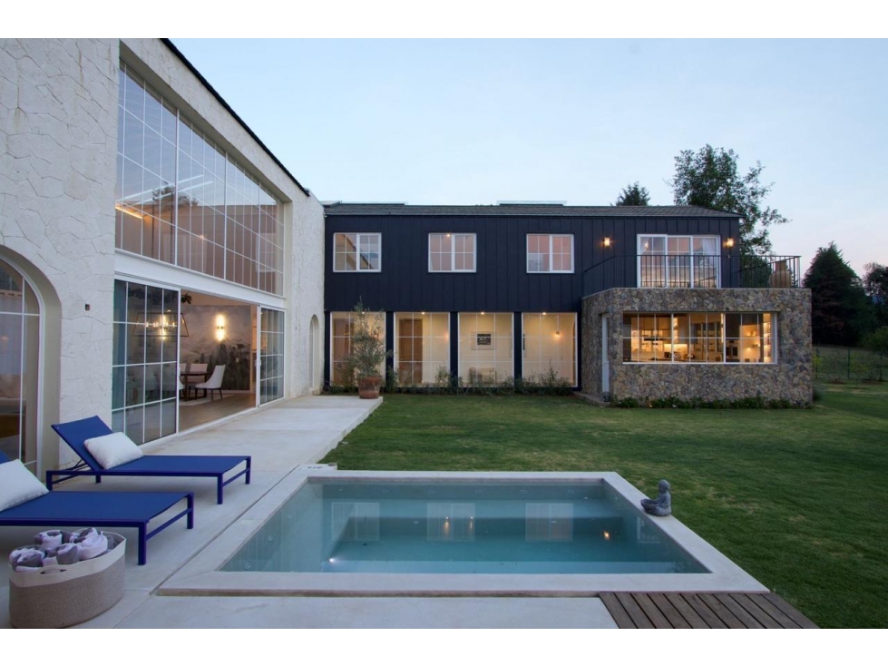 CASA CALIFORNIA
