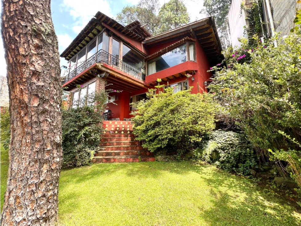 CASA EN VENTA CON VISTA AL LAGO
