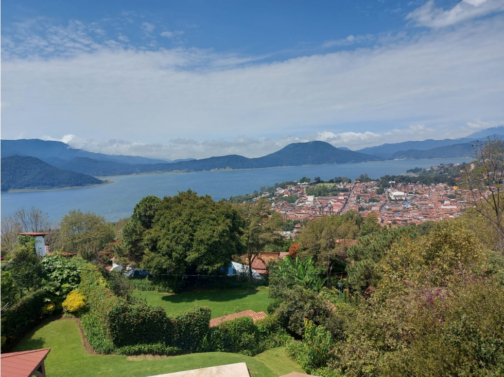 CASA EN RENTA POR NOCHE VALLE DE BRAVO CON VISTA AL LAGO