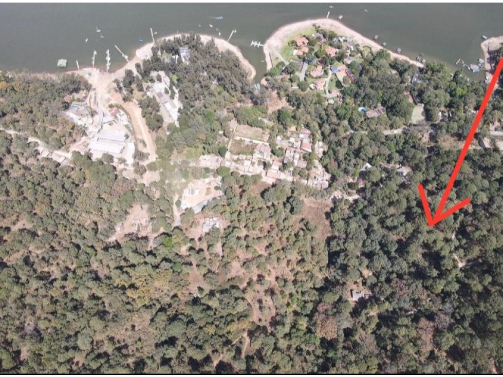 TERRENO AVANDARO, VISTA PARCIAL AL LAGO (COMUNAL) - 1