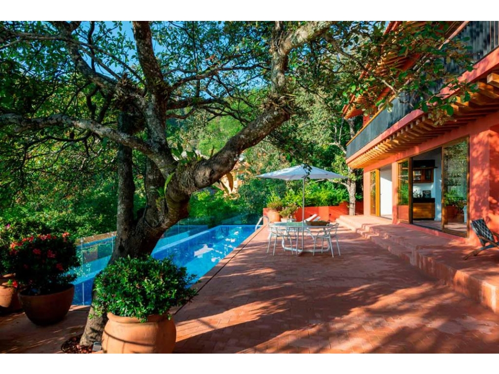 CASA COLORADA CON VISTAS AL VALLE — foto 3