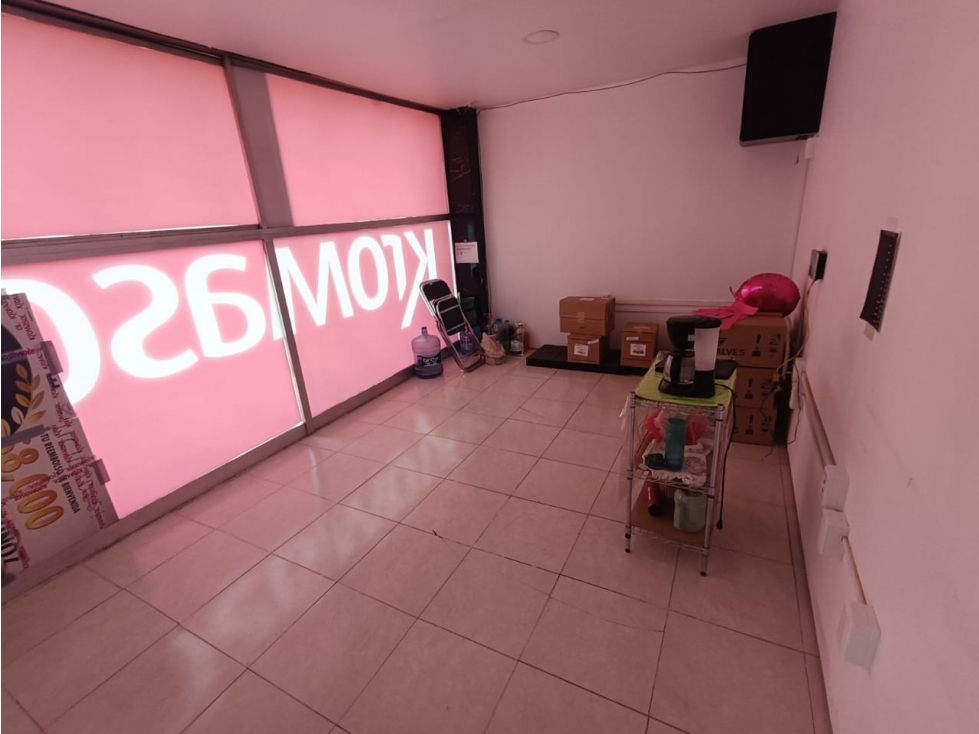 Venta de Excelente Mezanine de 240 m2 Sobre Insurgentes Col. Hipódromo - 4