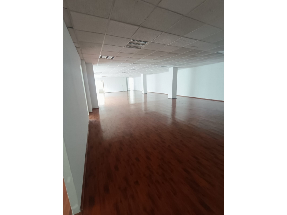 Renta de Excelentes Oficinas 210 m2 con 3 Privados Col. Juarez — foto 3