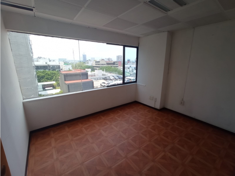 Renta de Oficina de 75 m2 con 4 Privados en la Col. Hipódromo - 1