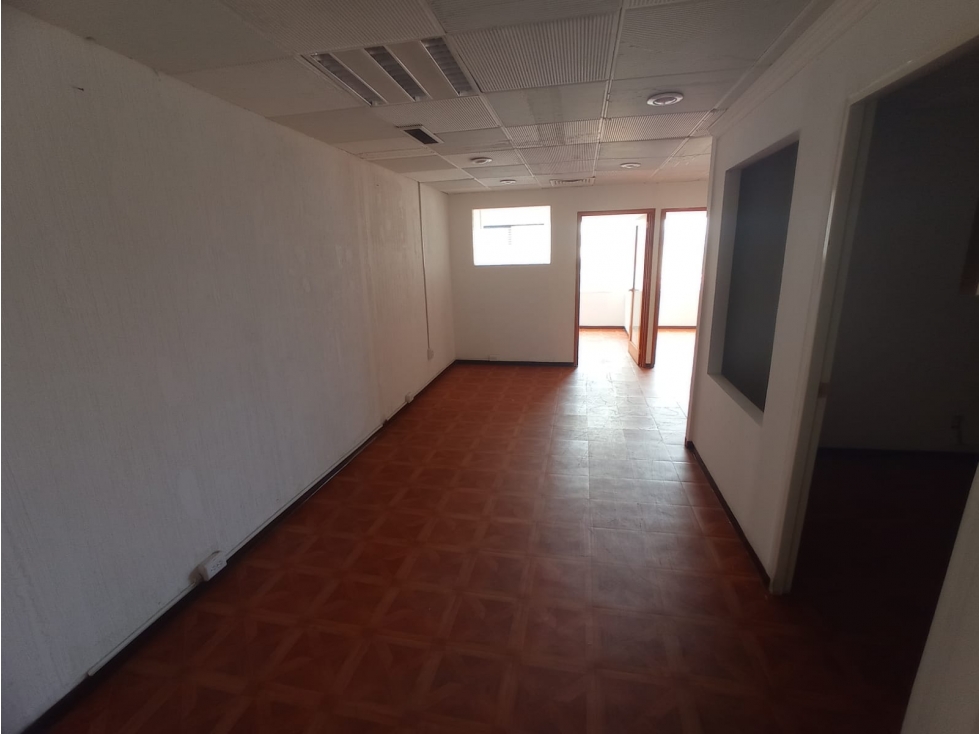 Renta de Oficina de 75 m2 con 4 Privados en la Col. Hipódromo - 5