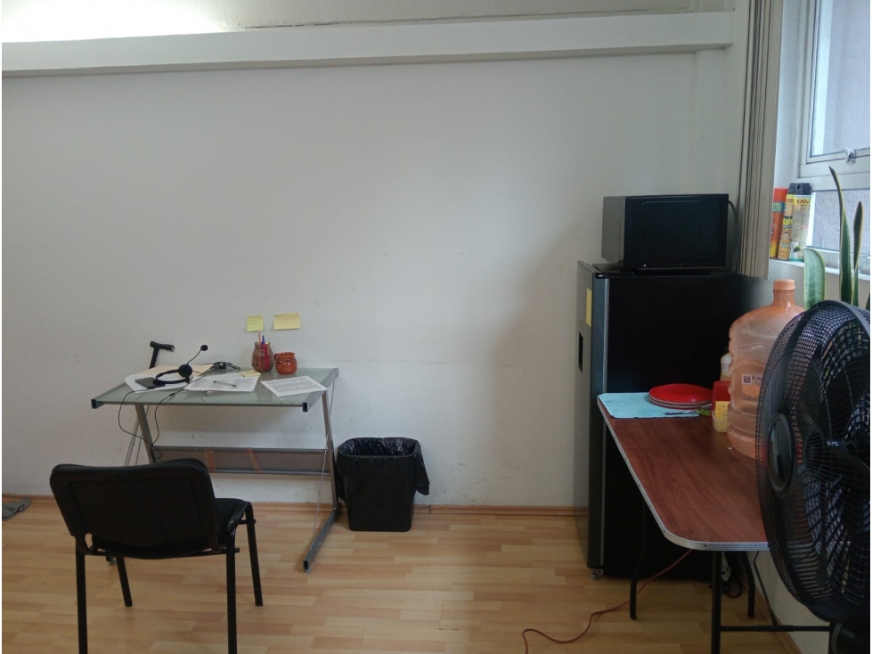 Renta de Excelente Oficina de 100 m2 3 Priv. Medio Baño Col. Condesa — foto 3