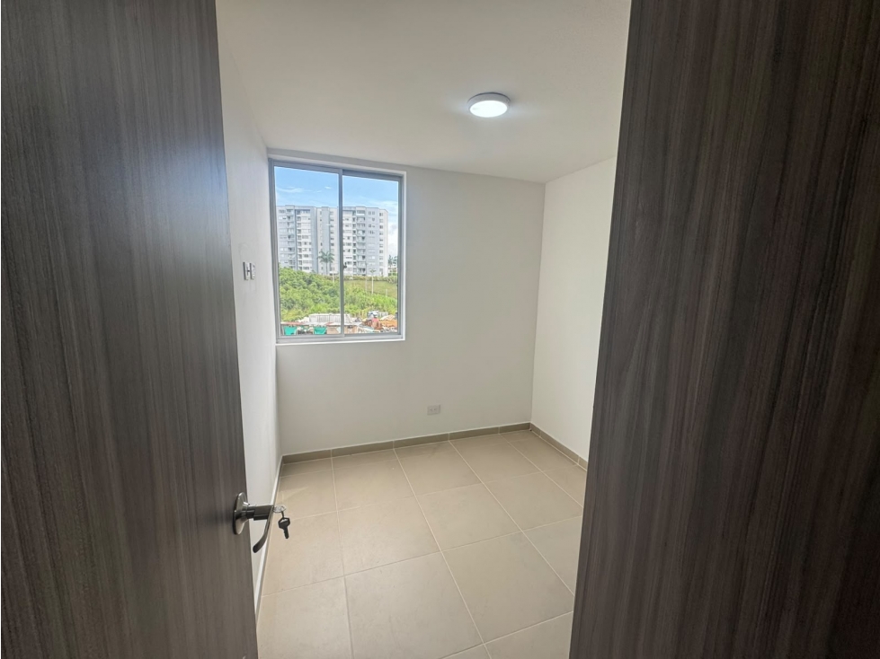 VENDO APARTAMENTO SECTOR CONDINA COD 10085289