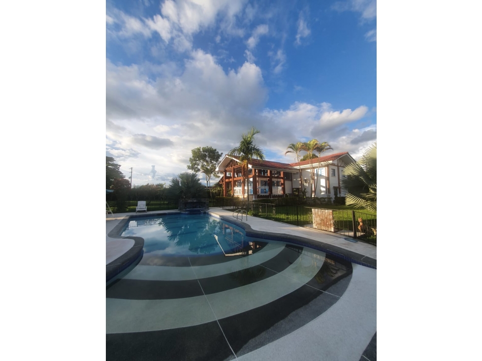 ARRIENDO CASA CAMPESTRE POR NOCHES EN LA TEBAIDA COD 9450000 - 1