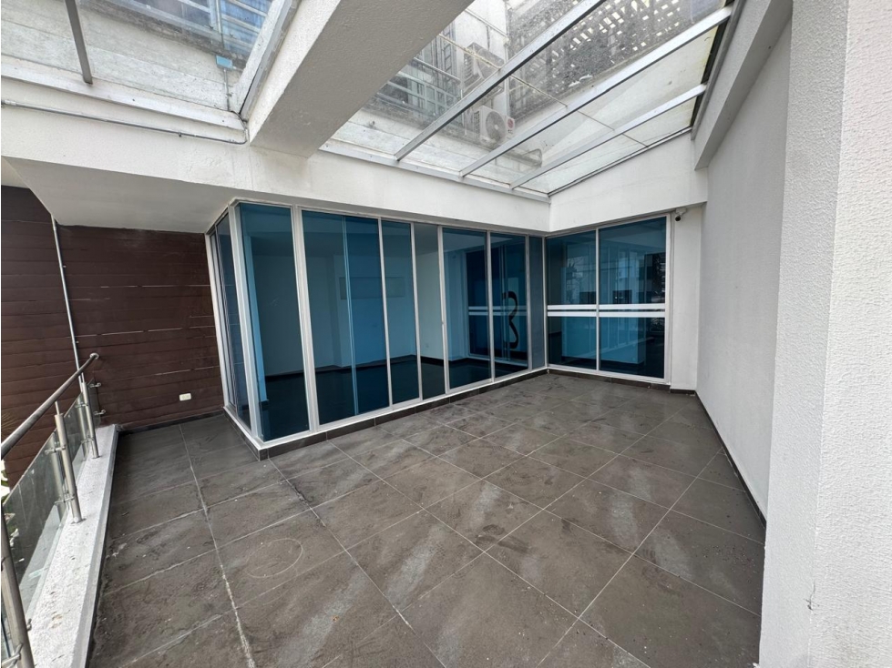 VENTA LOCAL COMERCIAL BARRIO LOS ALPES PEREIRA COD 8527214
