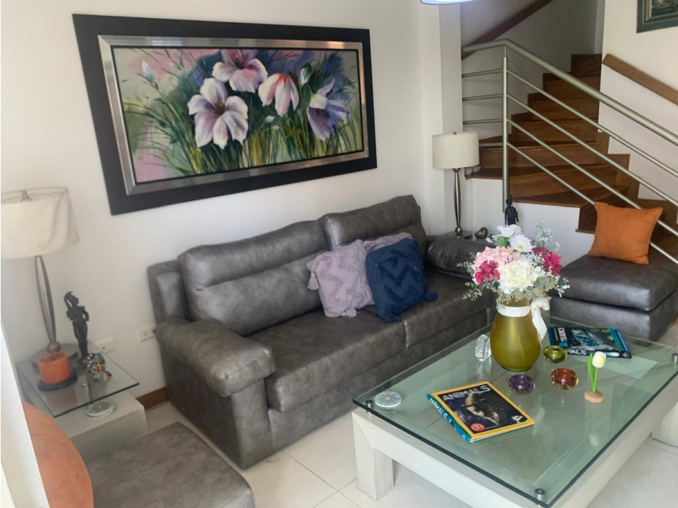 VENTA DE CASA EN EL SECTOR DE CENTANARIO COD 9742395