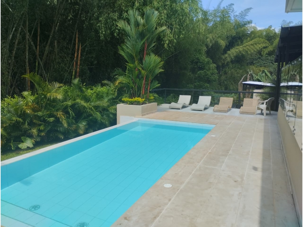 ARRIENDO CASA CAMPESTRE AMOBLADA SECTOR CERRITOS COD 9988078