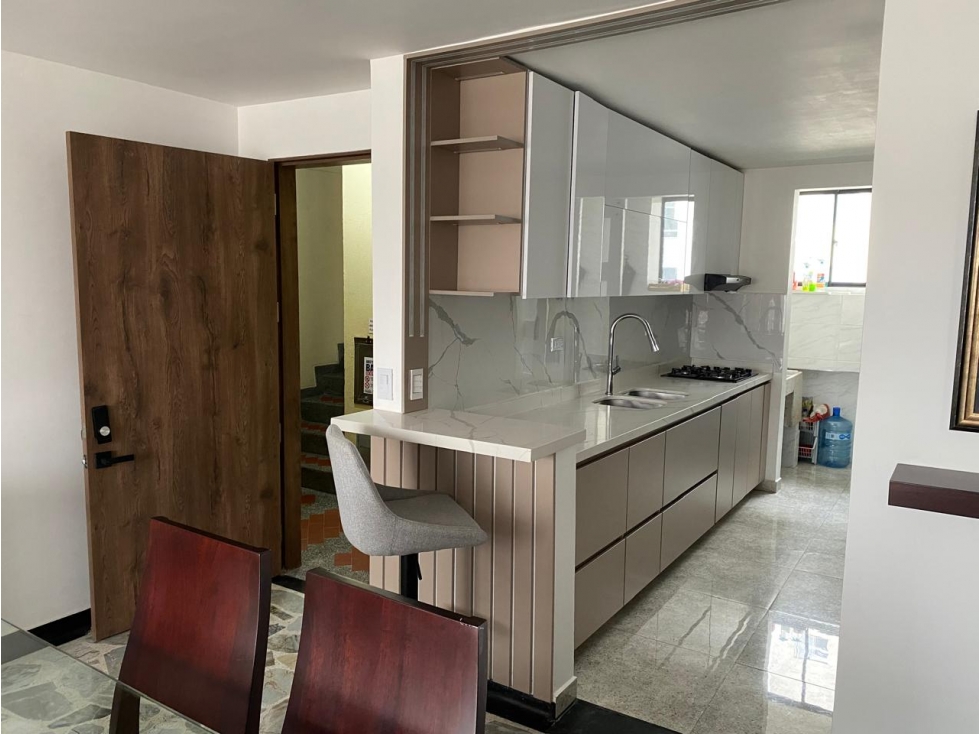 ALQUILO APARTAMENTO AMOBLADO EN EL SECTOR CENTENARIO COD 8578935