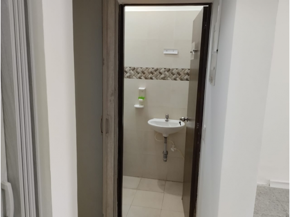 ARRIENDO LOCAL EN EL SECTOR DE LOS ALPES COD 9494756 — foto 5