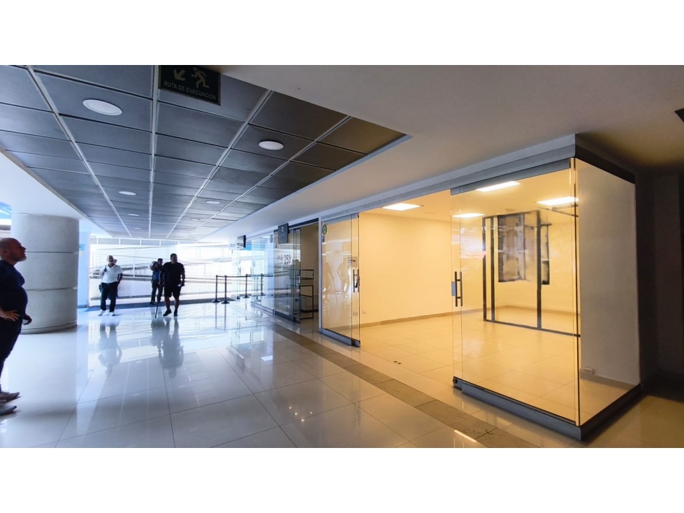 ARRIENDO LOCAL COMERCIAL EN EL CENTRO DE PEREIRA COD 10001262