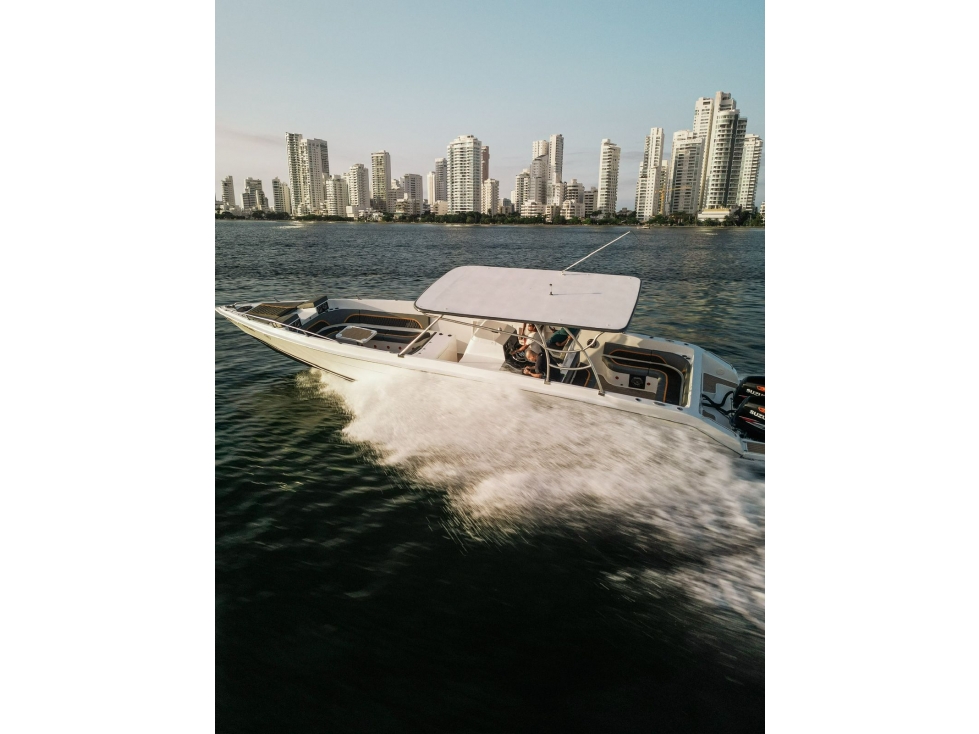 BOTE VENTA DE 45 PIES MODELO 2021 -CARTAGENA DE INDIAS- COLOMBIA