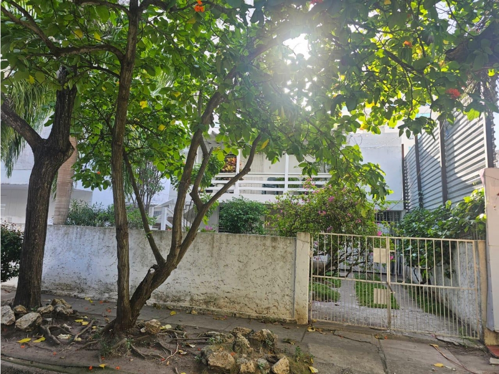 VENTA DE CASA - BARRIO CASTILLOGRANDE - CARTAGENA-COLOMBIA — foto 2