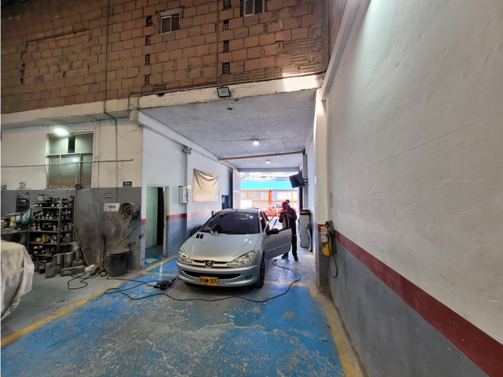 BODEGA EN VENTA B. GAITAN - 2
