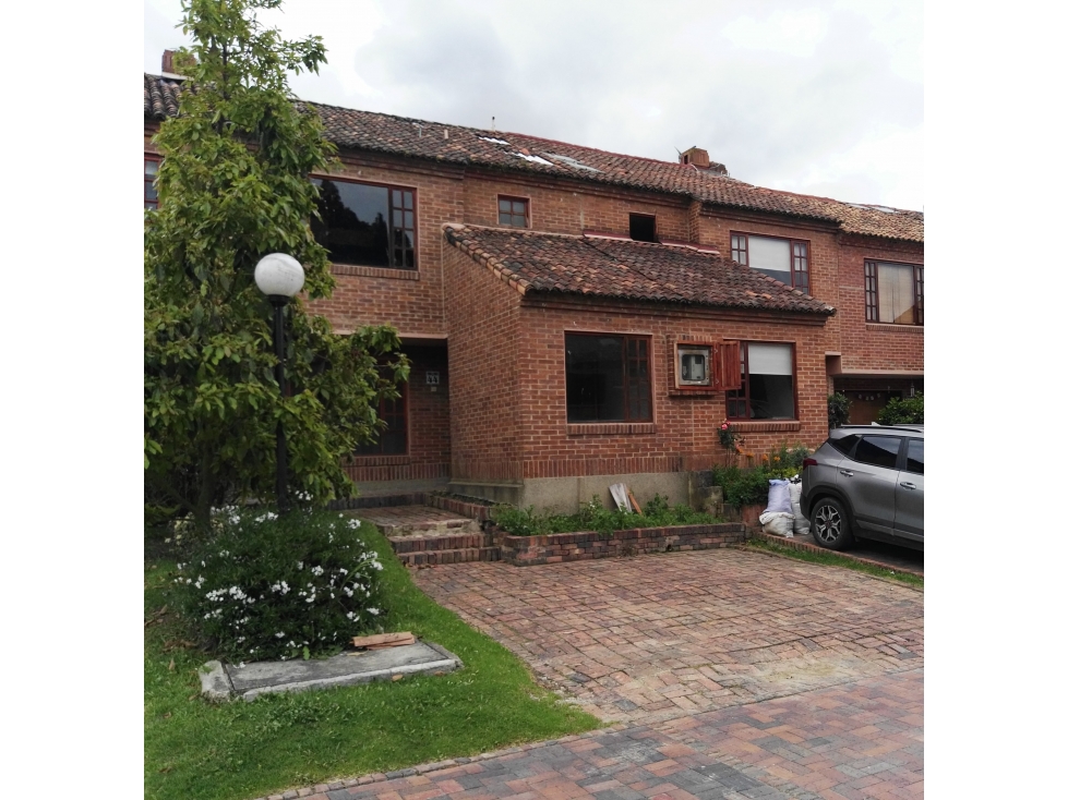 CASA EN VENTA CHIA RIO FRIO