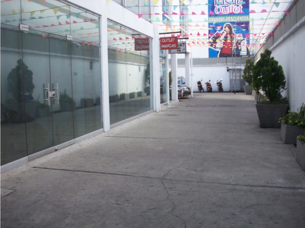 Local con bodega en venta Puente Aranda - 3
