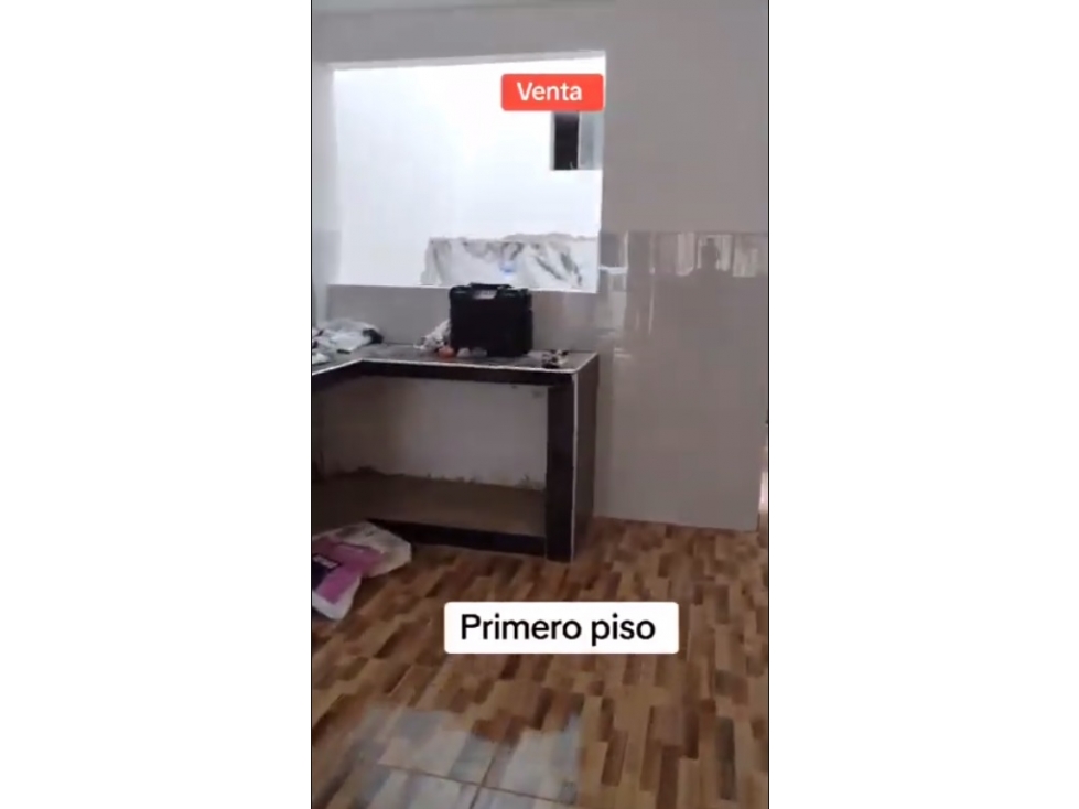 VENTA DE CASA DE 3 PISOS MÁS AIRES Y/O DPTOS. EN SMP — foto 2