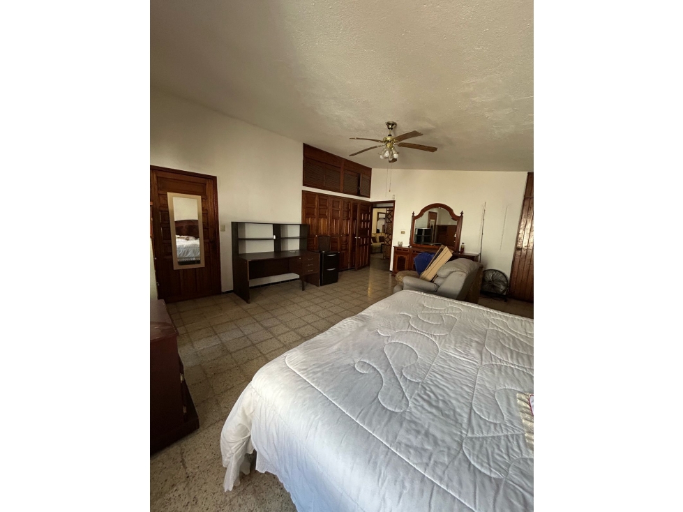 CASA EN VENTA SOBRE BOULEVARD ADOLFO RUIZ CORTINES (VILLAHERMOSA)